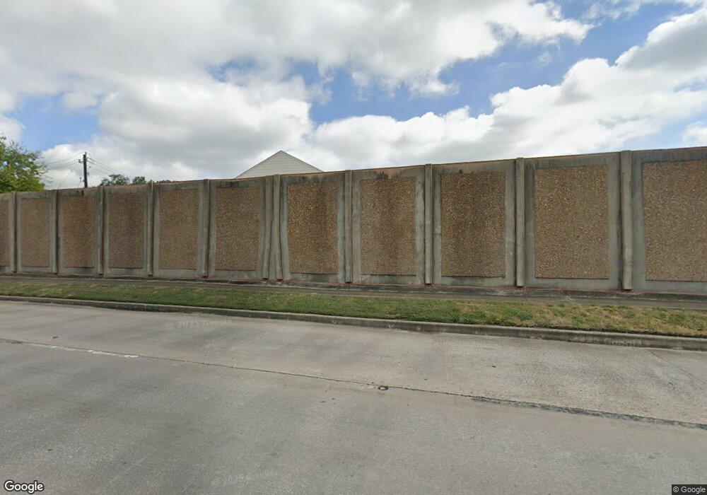 10386 Longmont Dr unit 51/8, Houston, TX 77042 - photo 1