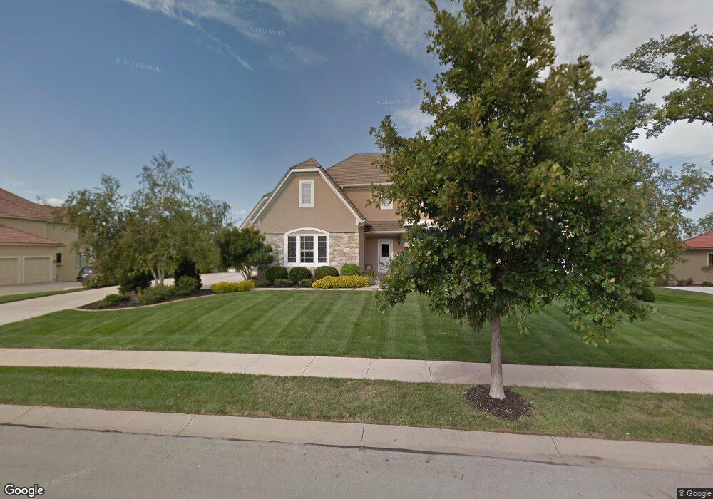 9748 Sunset Cir, Lenexa, KS 66220 - photo 1