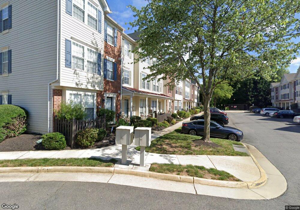 9199 Cardinal Forest Ln, Lorton, VA 22079 - photo 1