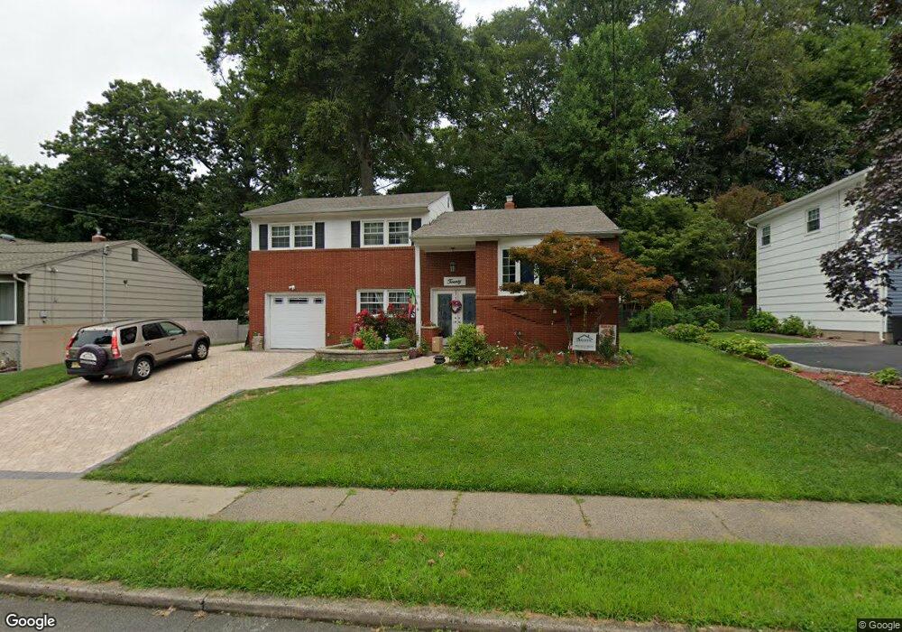 20 Golf View Dr, Dumont, NJ 07628 - photo 1