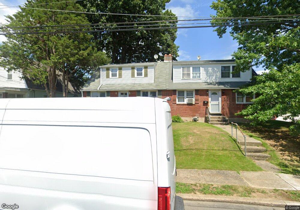 402 Hazel Ave, Folsom, PA 19033 - photo 1