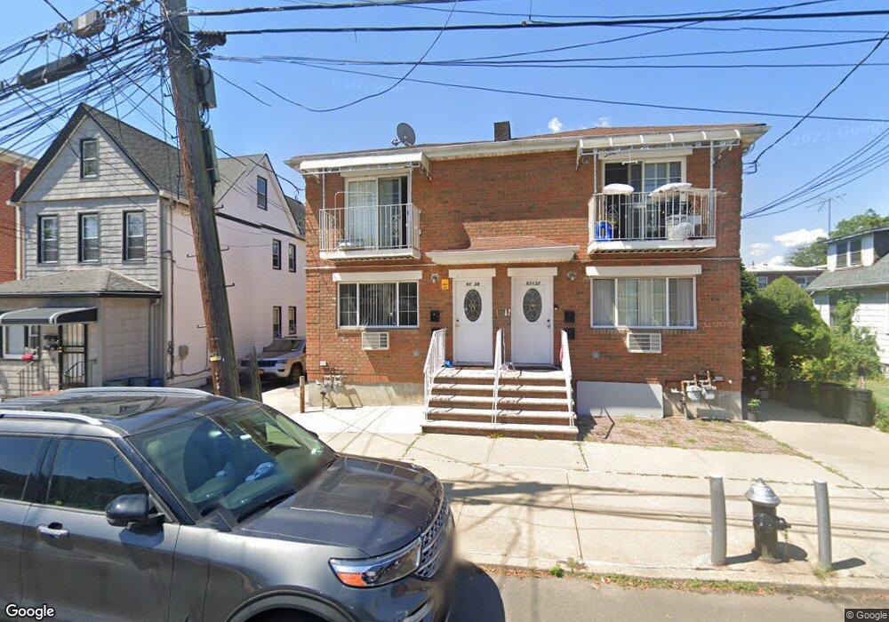 61-32 167th St unit 2, Fresh Meadows, NY 11365 - photo 1