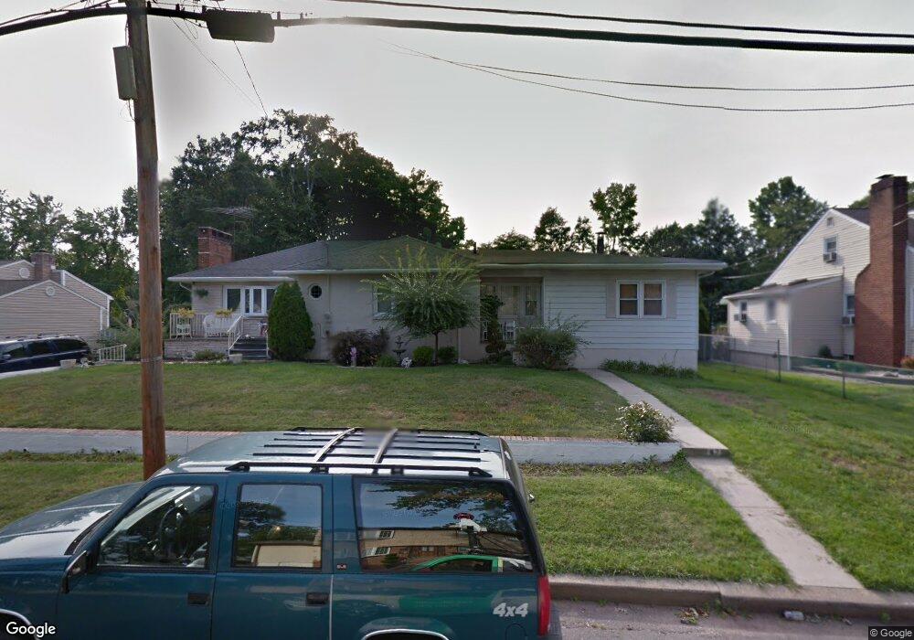 47 Edgewood Ave, Colonia, NJ 07067 - photo 1