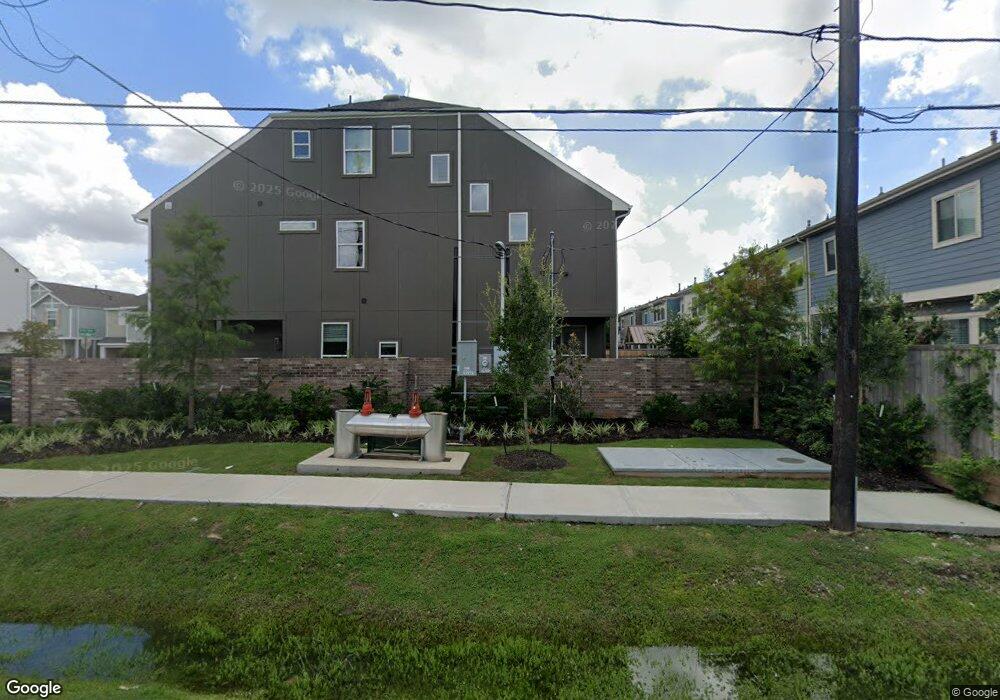 1860 Knoll St, Houston, TX 77080 - photo 1