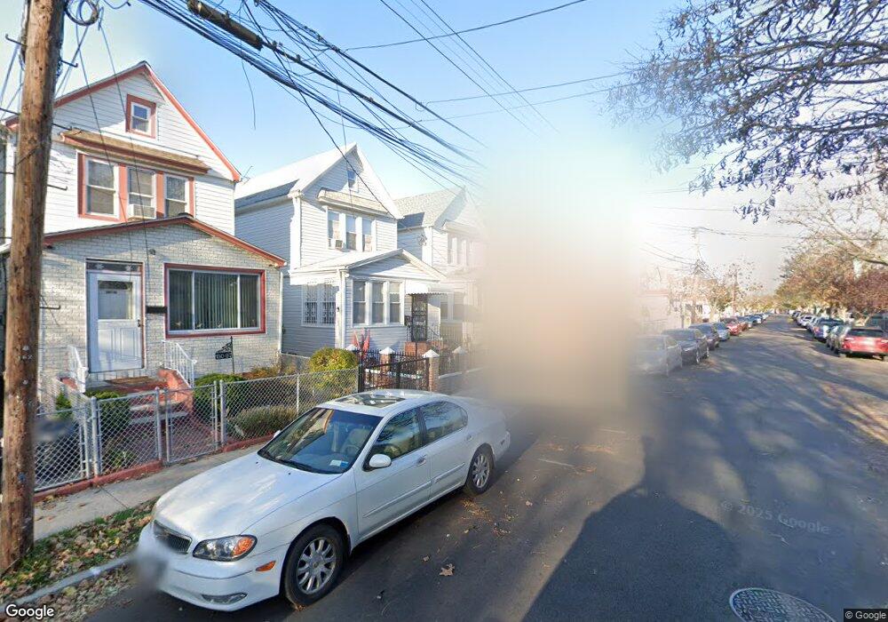 15043 116th Rd, Jamaica, NY 11434 - photo 1