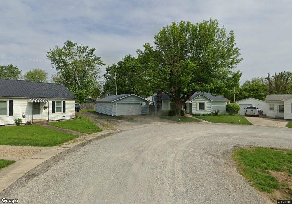 13 Williams Ct, Mattoon, IL 61938 - photo 1