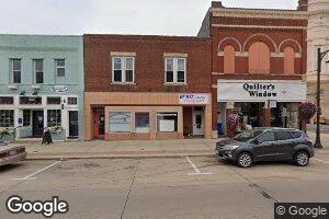 14 S Locust Ave, New Hampton, IA 50659
