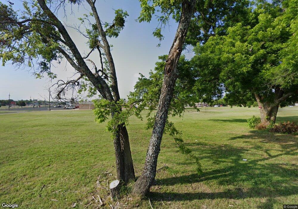 1031 Republic St, Ardmore, OK 73401 - photo 1