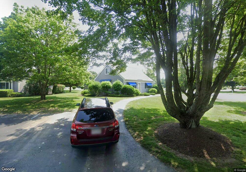 4 Northfield Ln, North Dartmouth, MA 02747 - photo 1