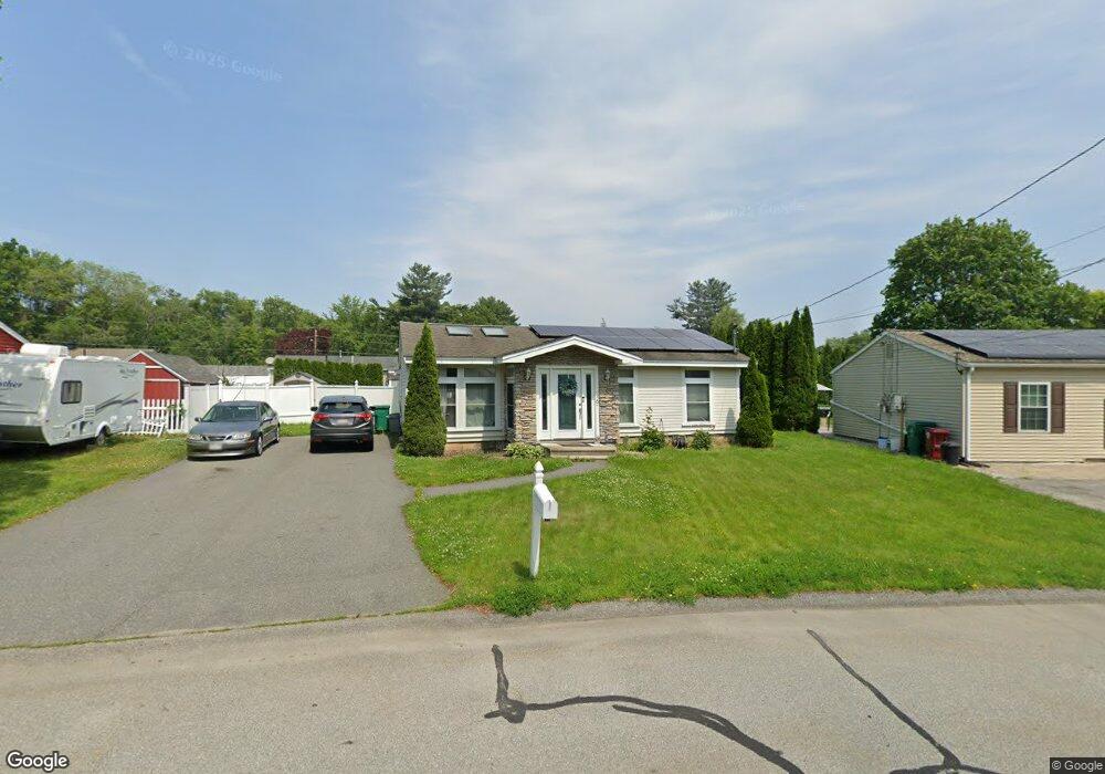 39 Lisa Ln, Lowell, MA 01854 - photo 1