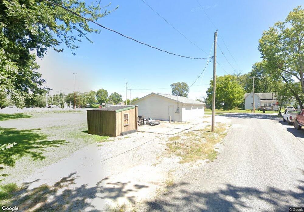 615 N Granger St, Harrisburg, IL 62946 - photo 1