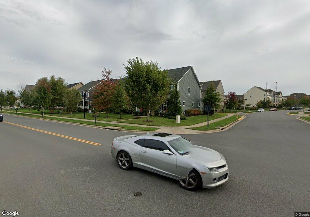 2021 Serviceberry Rd, Dumfries, VA 22026 - photo 1