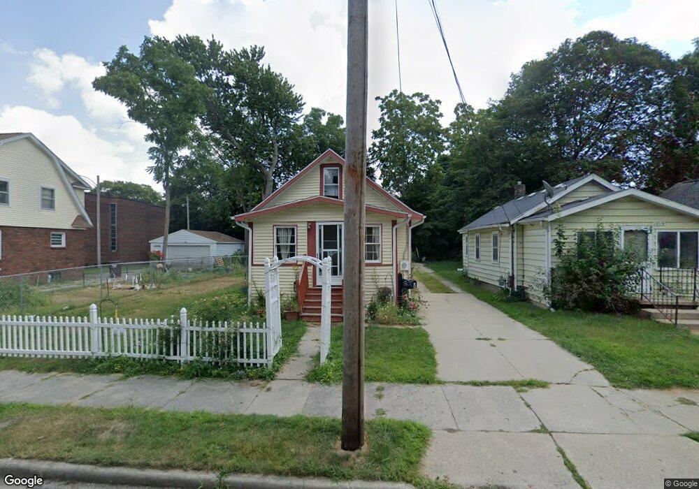 1017 Dakin St, Lansing, MI 48912 - photo 1