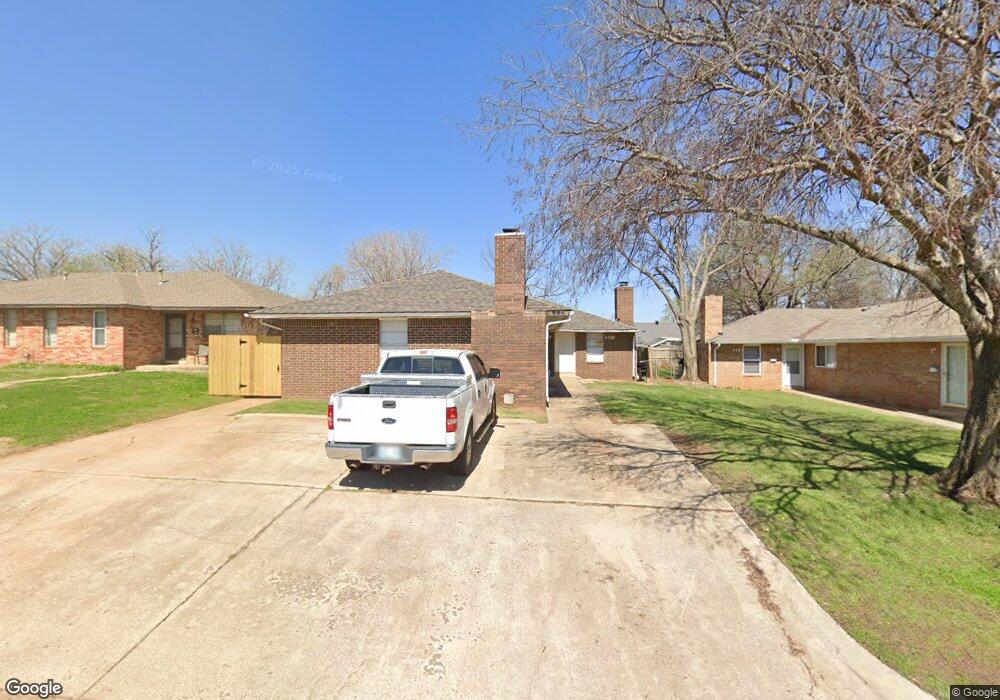 905 Delmar Cir unit 907, Moore, OK 73160 - photo 1