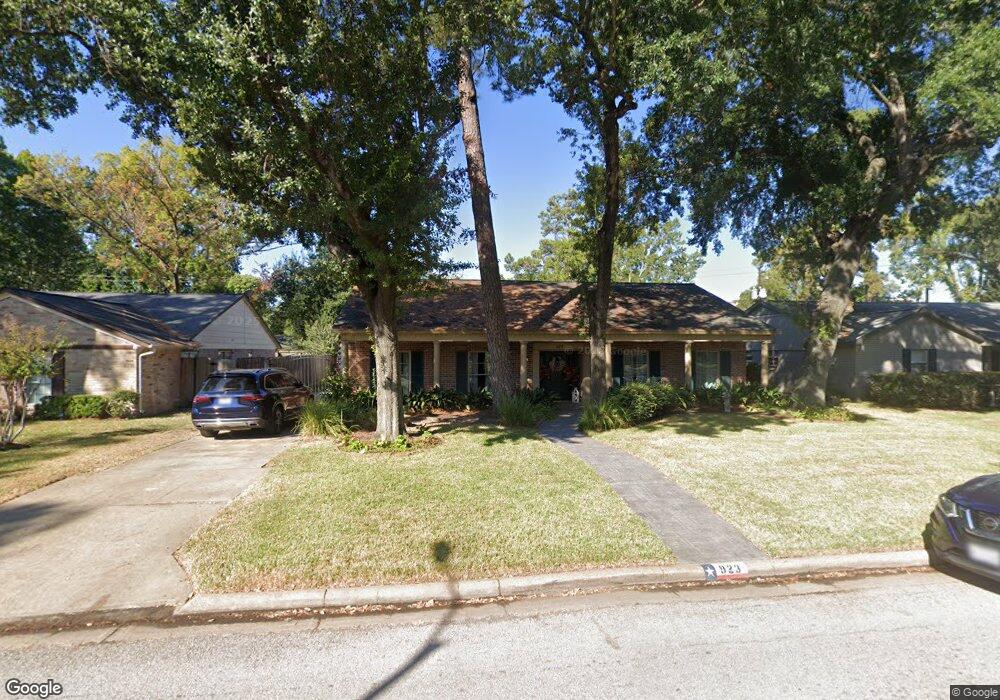 923 Wycliffe Dr, Houston, TX 77079 - photo 1