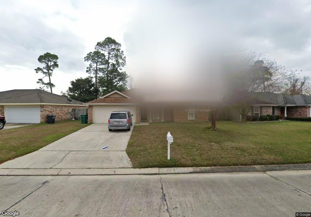 1698 Kings Row, Slidell, LA 70461 - photo 1