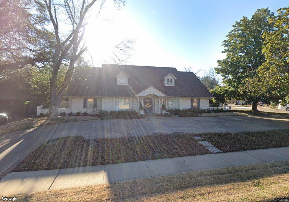 7210 Brookcove Ln, Dallas, TX 75214 - photo 1