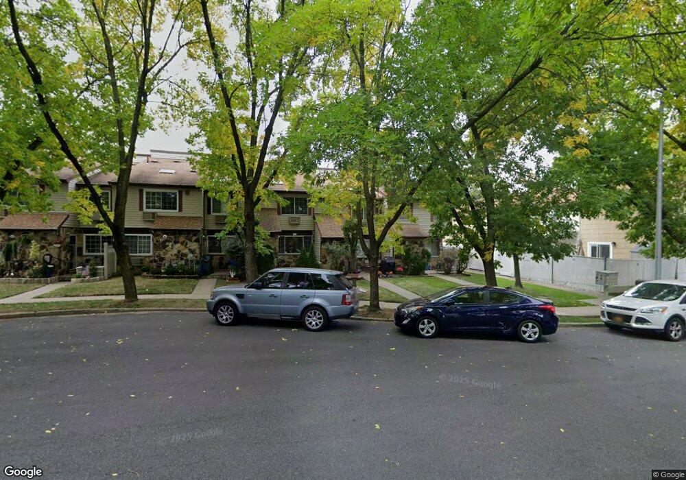 10 Fuller Ct, Staten Island, NY 10306 - photo 1