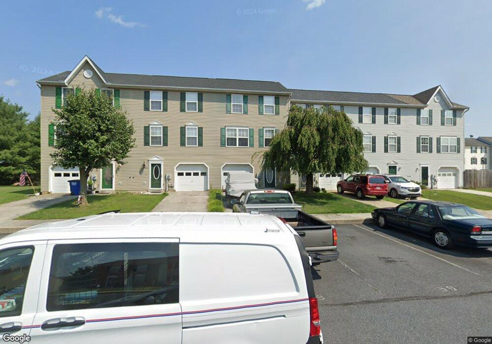 59 N Gala unit 406, Littlestown, PA 17340 - photo 1