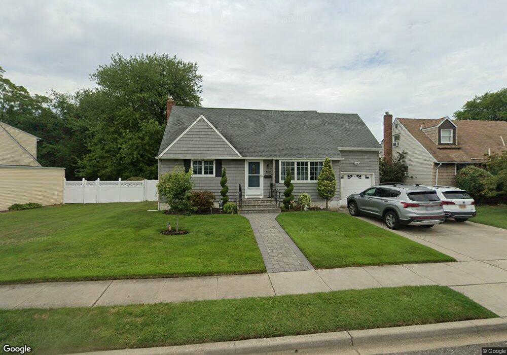 180 Noell St, Levittown, NY 11756 - photo 1
