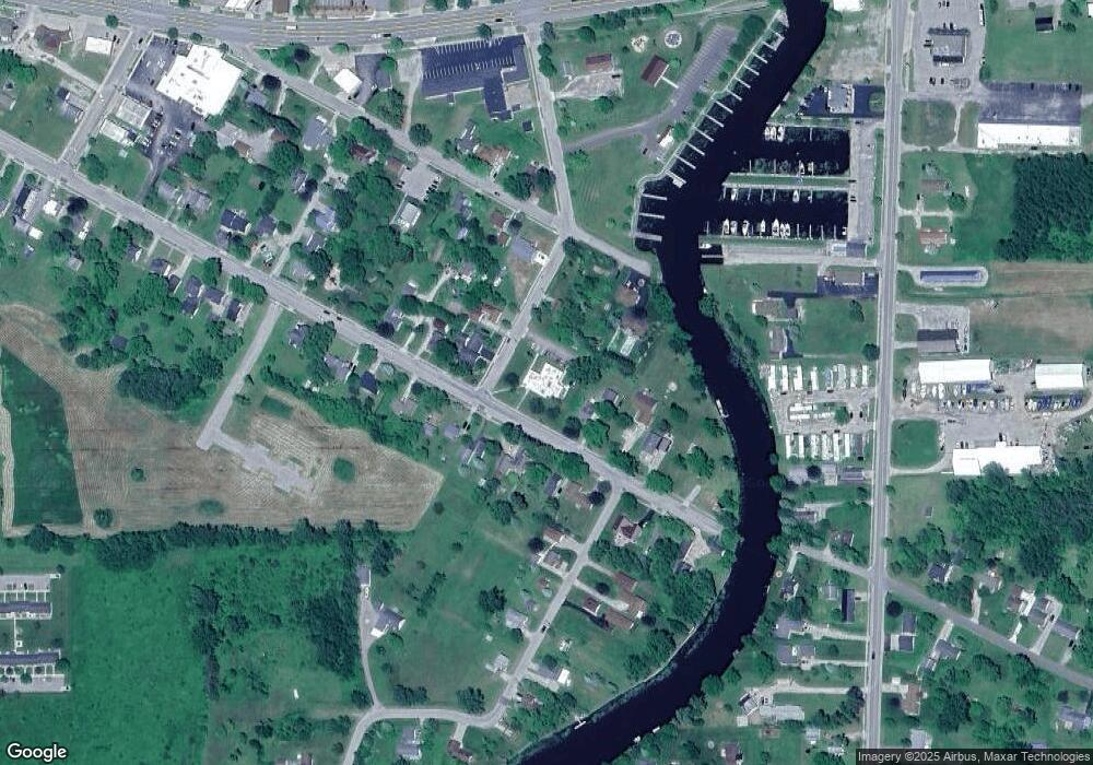 405 E Michigan Ave, Au Gres, MI 48703 - photo 1