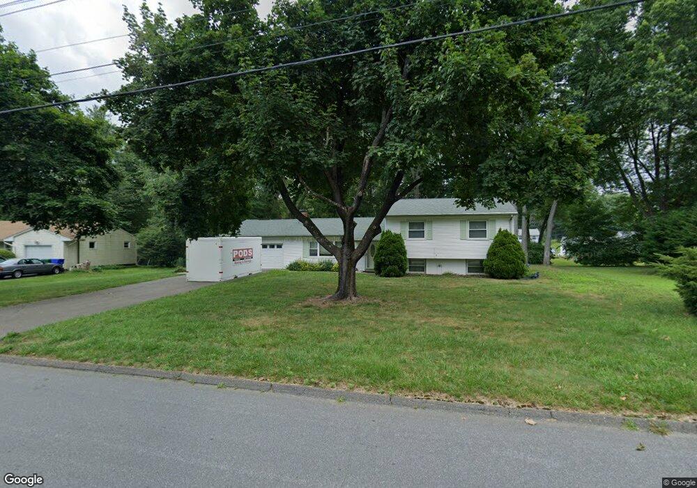 17 Hill Farm Rd, Bloomfield, CT 06002 - photo 1