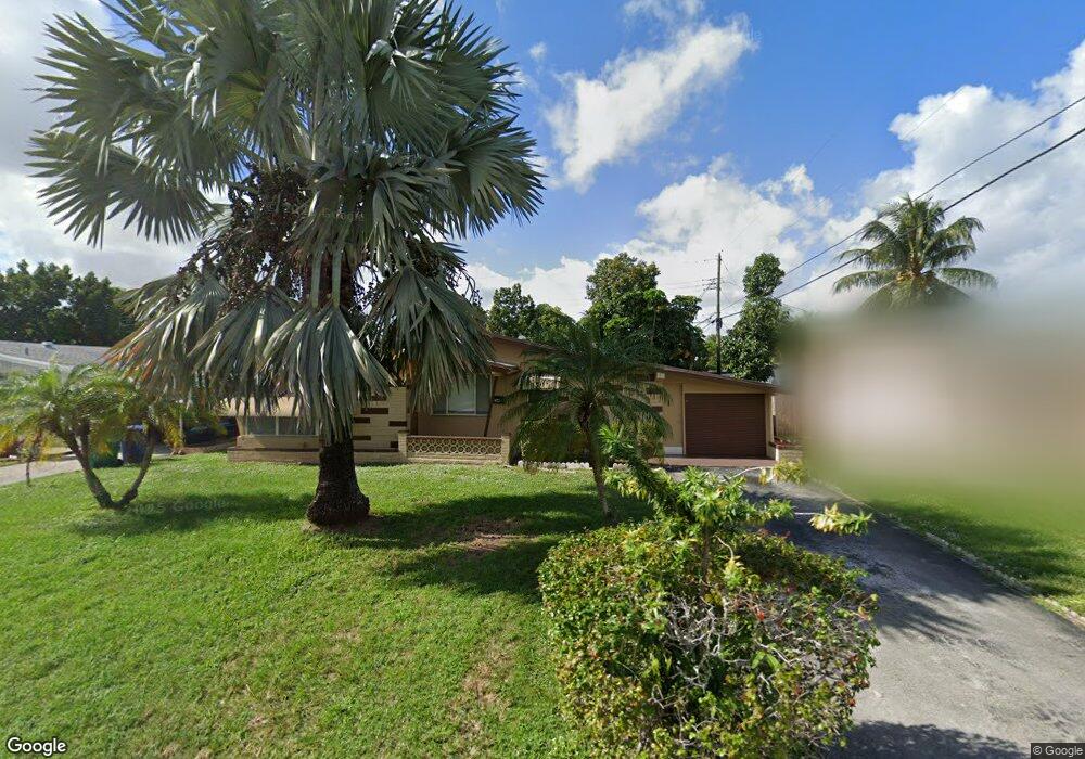 2636 Pine Tree Dr, Miramar, FL 33023 - photo 1