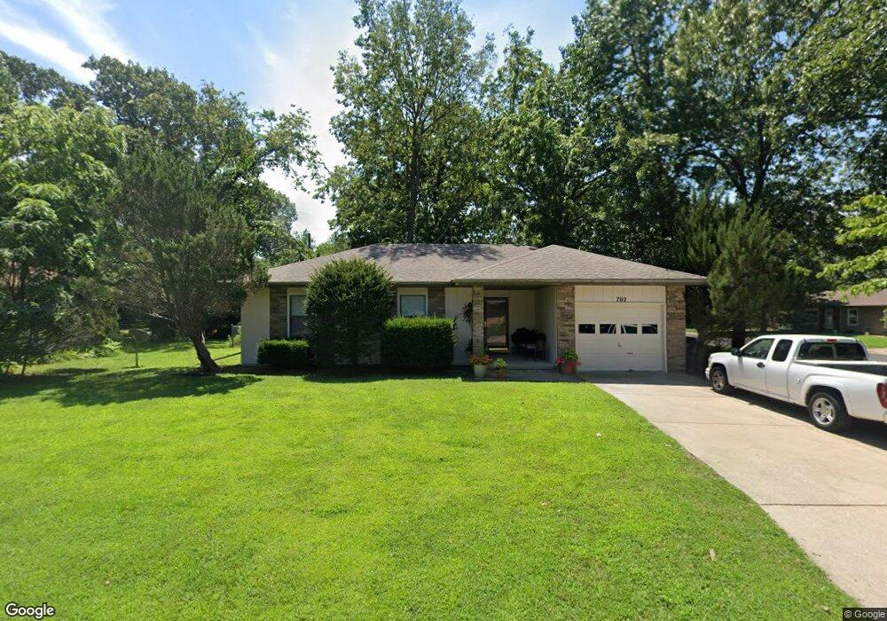 702 Striper Dr, Nixa, MO 65714 - photo 1