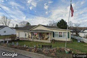 39 1st St, Waynesville, OH 45068