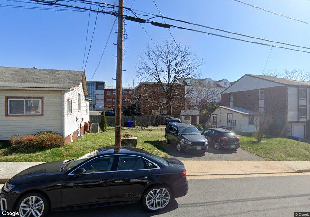 2113 N Cameron St, Arlington, VA 22207 - photo 1