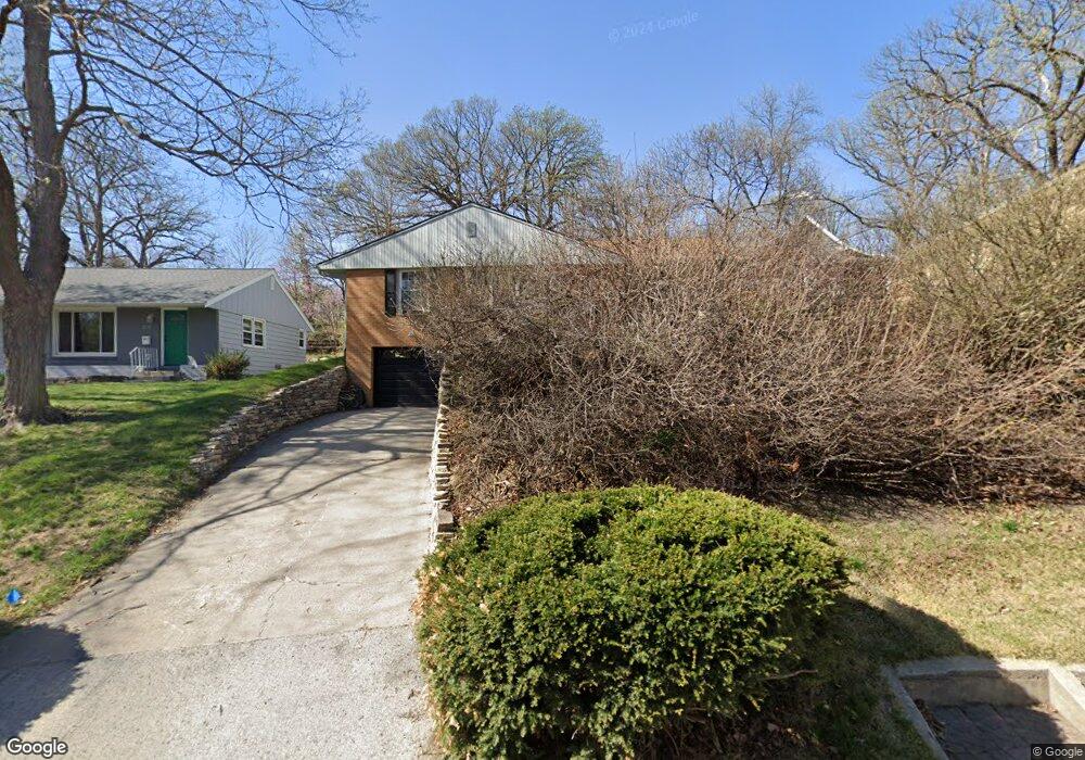 3009 Jefferson Ave, Des Moines, IA 50310 - photo 1