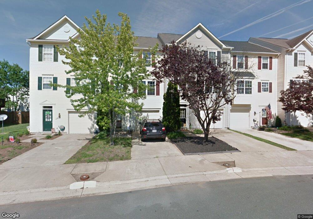 11090 Clovertree Ct, Manassas, VA 20109 - photo 1