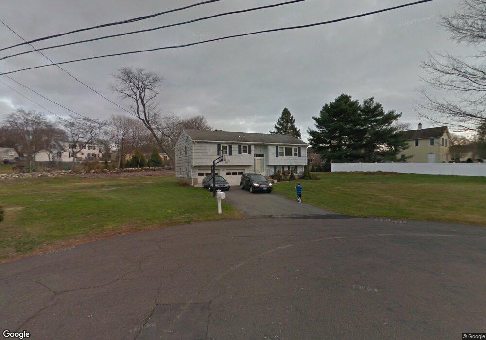 4 Bowling Ln, Westport, CT 06880 - photo 1