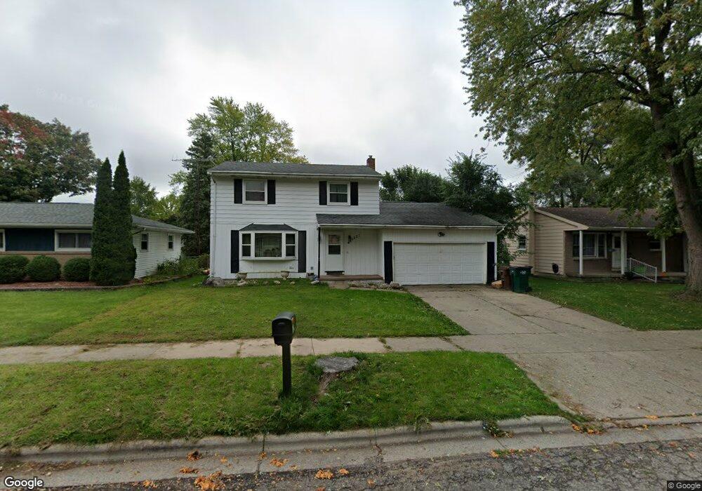3821 Walton Dr, Lansing, MI 48910 - photo 1