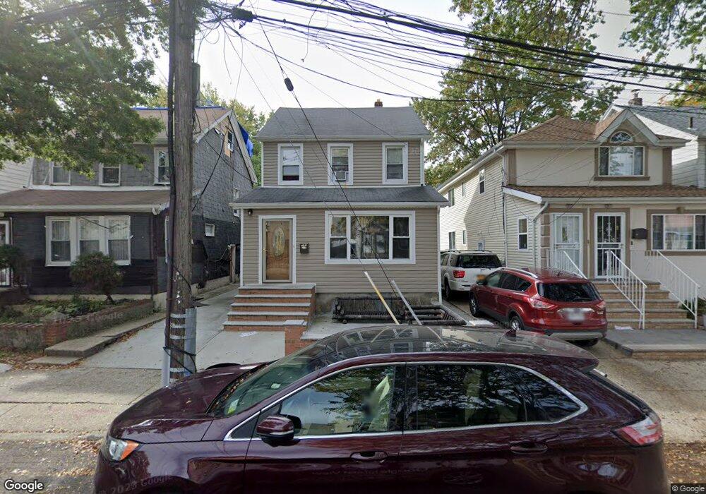 12708 177th St, Jamaica, NY 11434 - photo 1