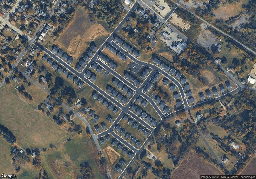 734 Peony Ln, Spring City, PA 19475 - photo 1