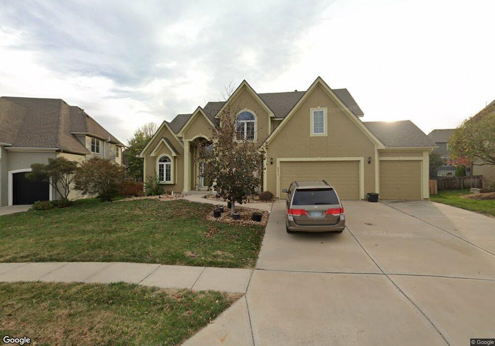 22213 W 57th St, Shawnee, KS 66226 - photo 1