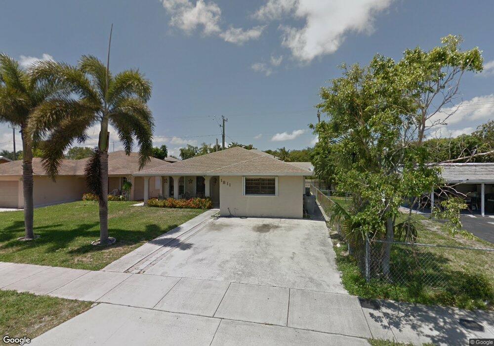 1811 NE 39th St, Pompano Beach, FL 33064 - photo 1