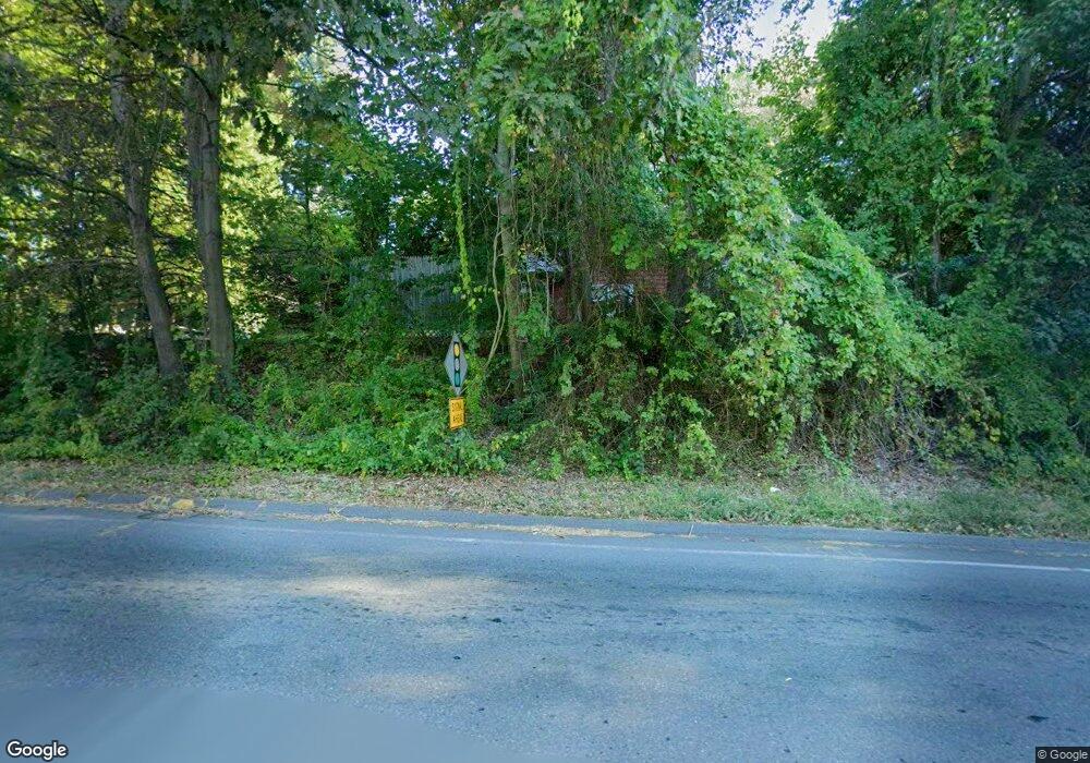 936 Bridge Rd, Northampton, MA 01060 - photo 1