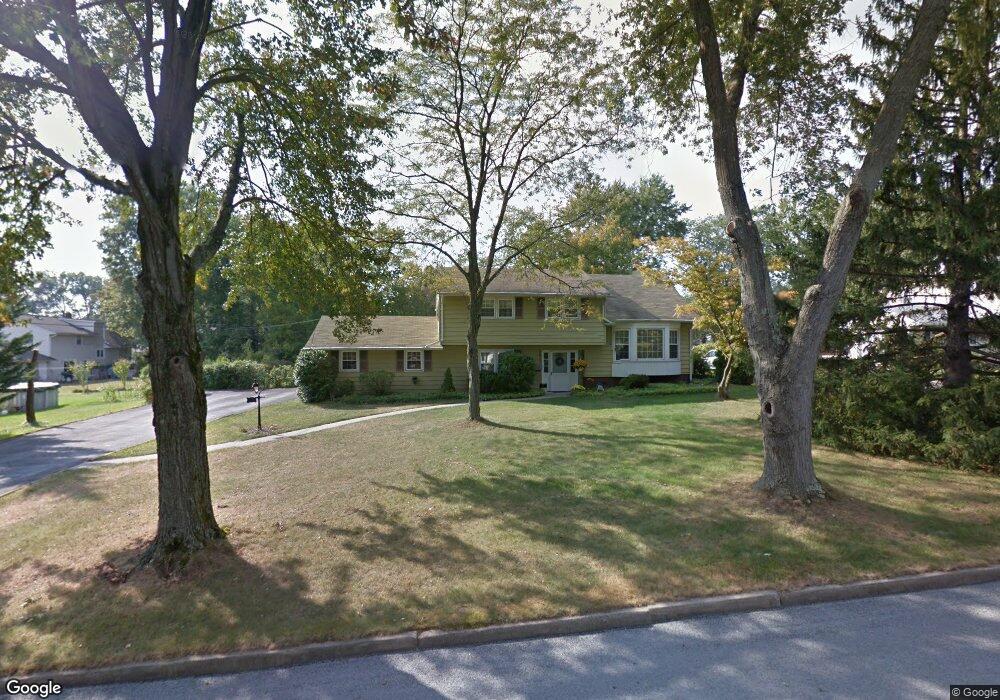 3 Crest Dr, Bound Brook, NJ 08805 - photo 1