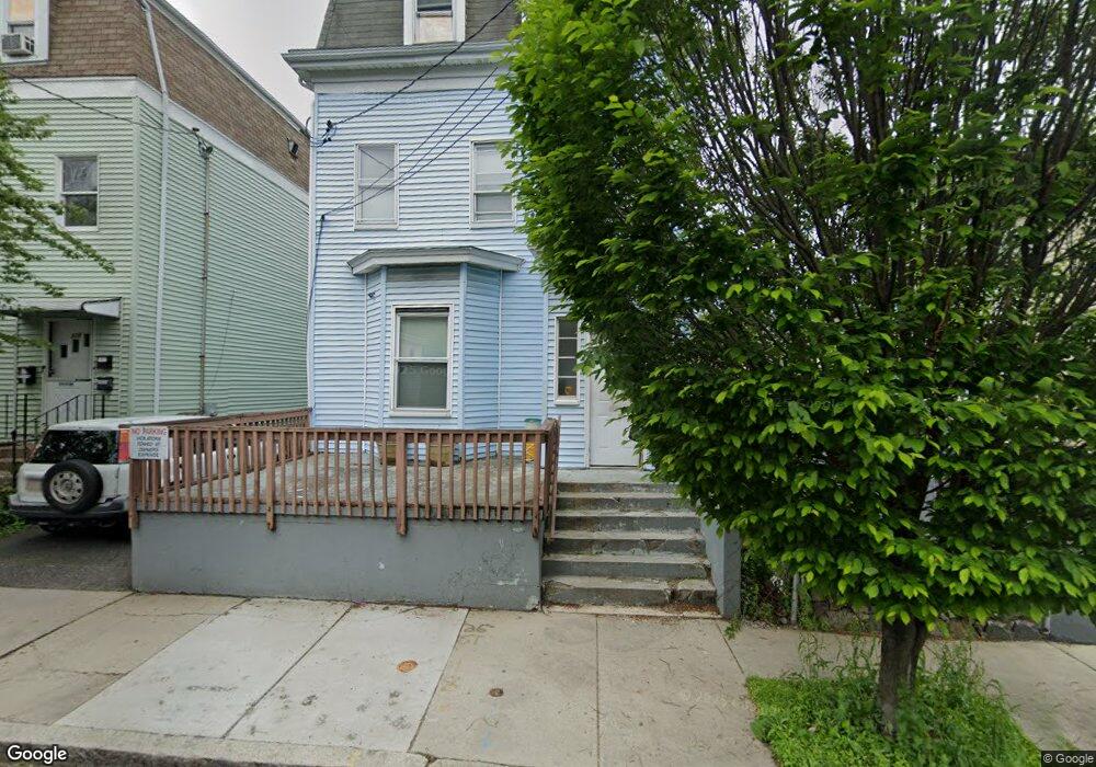 112 Orange St, Chelsea, MA 02150 - photo 1