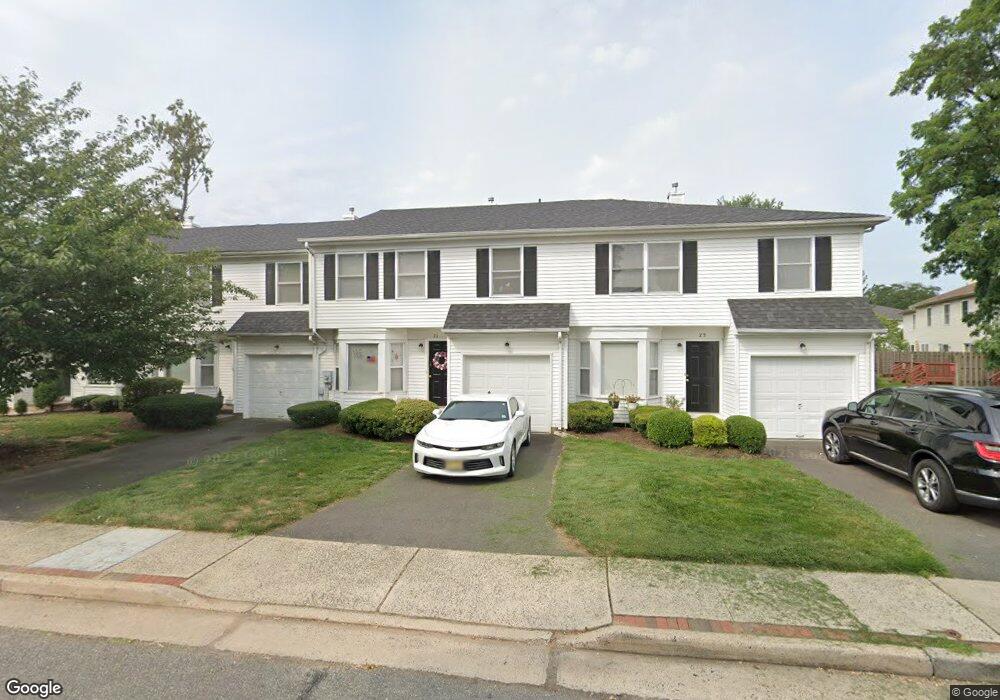 21 Tree Top Rd, Middlesex, NJ 08846 - photo 1