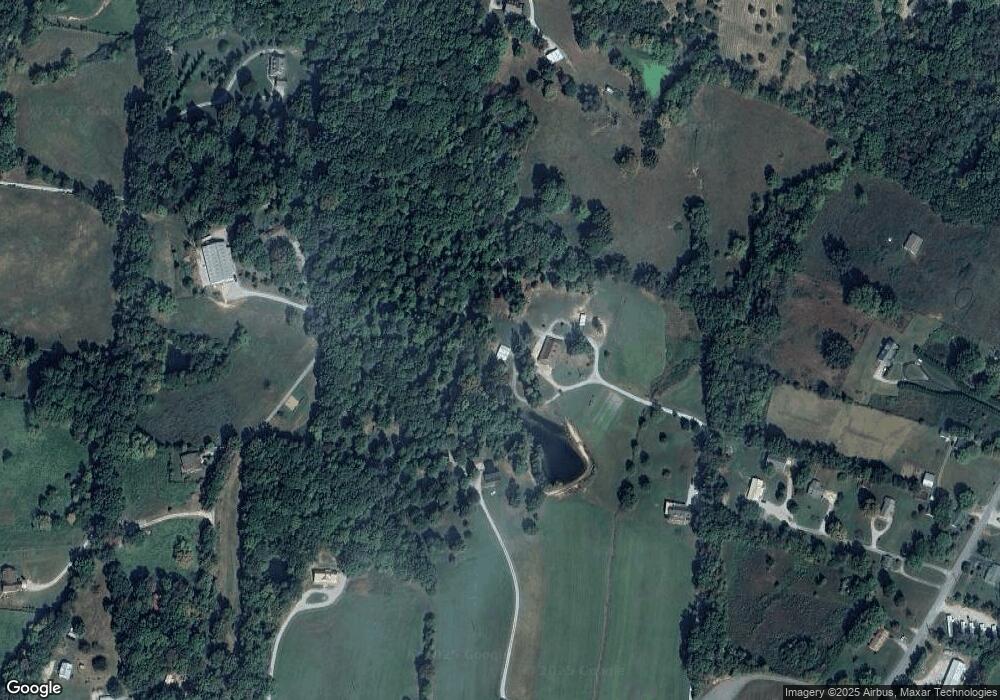 227 E Netherland Rd, Cookeville, TN 38506 - photo 1