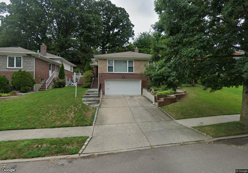 8079 Chevy Chase St, Jamaica, NY 11432 - photo 1