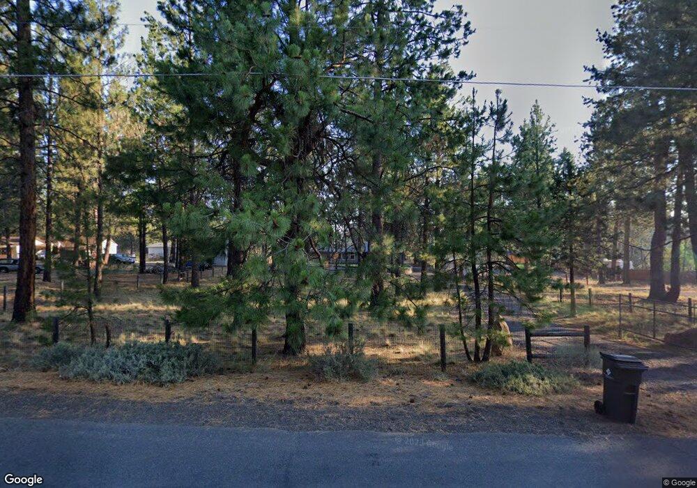 19106 Shoshone Rd, Bend, OR 97702 - photo 1
