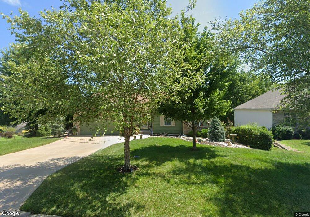3808 Hillsong Cir, Lawrence, KS 66049 - photo 1