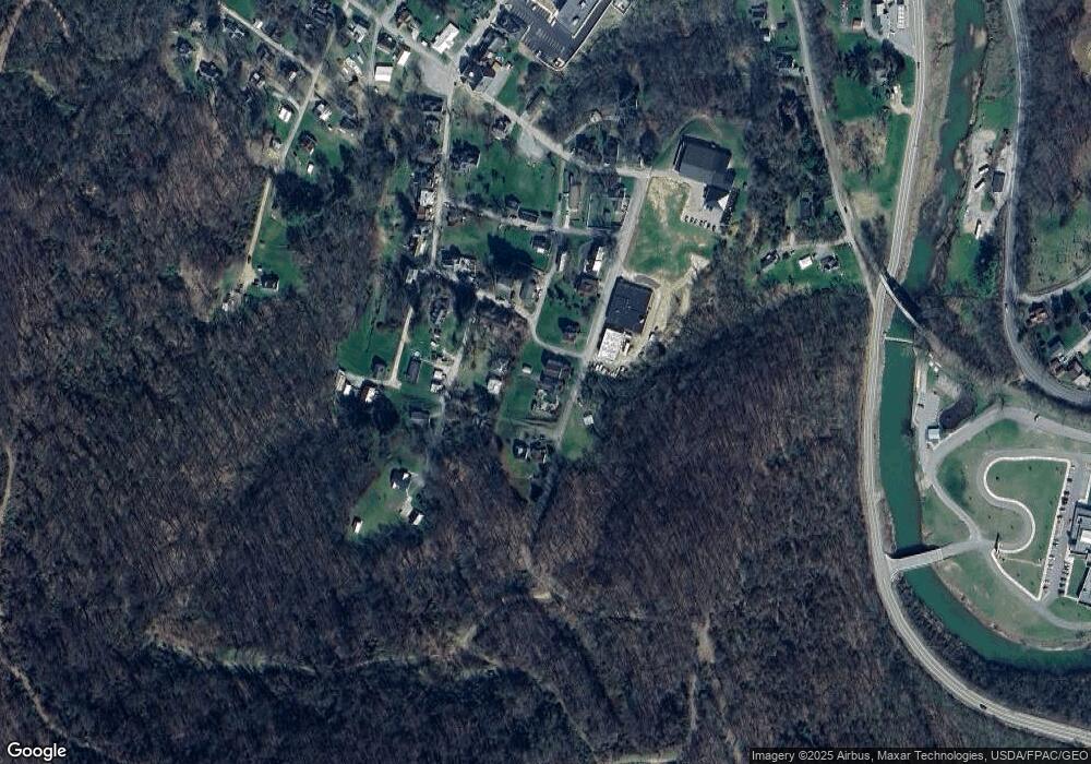 124 Stuart Ave, West Union, WV 26456 - photo 1