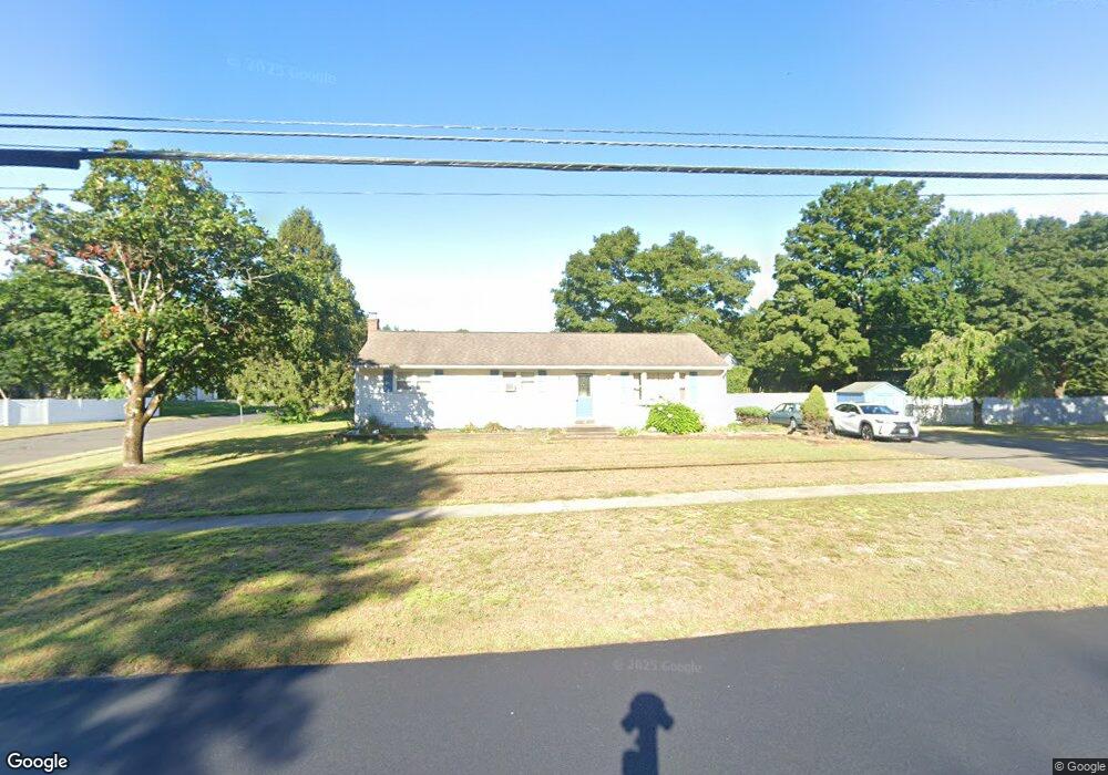 62 Simon Rd, Enfield, CT 06082 - photo 1