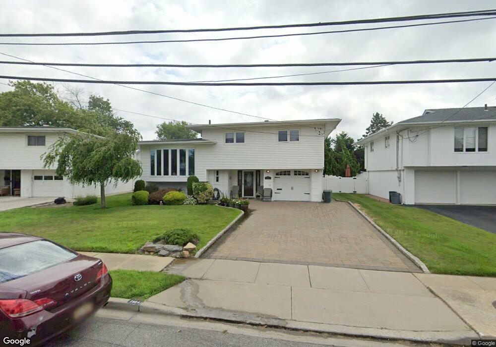 1954 Lowell Ln, Merrick, NY 11566 - photo 1