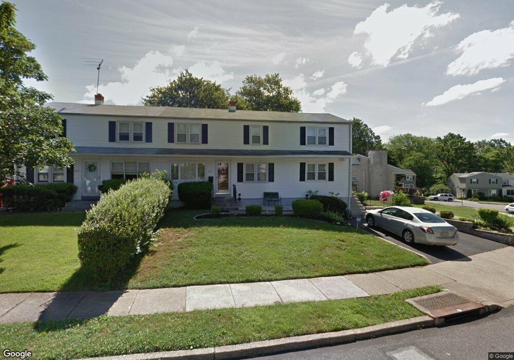 251 W Roland Rd, Brookhaven, PA 19015 - photo 1